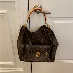 Louis Vuitton Handbag